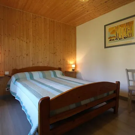 Maison De Charme En Pierres Avec Jardin, Cheminees Et Jeux Pour Enfants, Proche Foret Du Meygal - Fr-1-582-245 Holiday home Araules