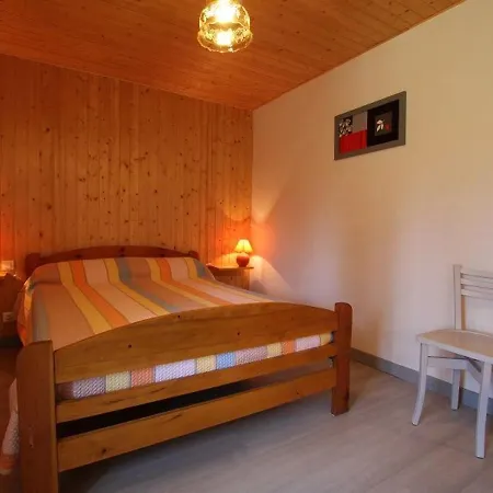 Country house Maison De Charme En Pierres Avec Jardin, Cheminees Et Jeux Pour Enfants, Proche Foret Du Meygal - Fr-1-582-245